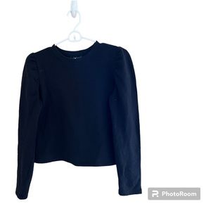⚫️DEREK HEART: Women’s size S, black scoop neck pullover w/slight puffed sleeves